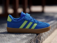 Herkömmliche Kinderschuhe